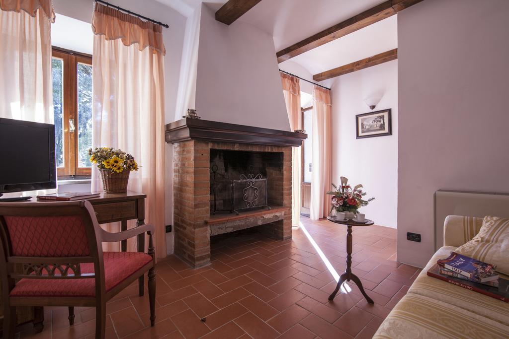 Borgo Mucellena Guest House Casole d'Elsa Luaran gambar