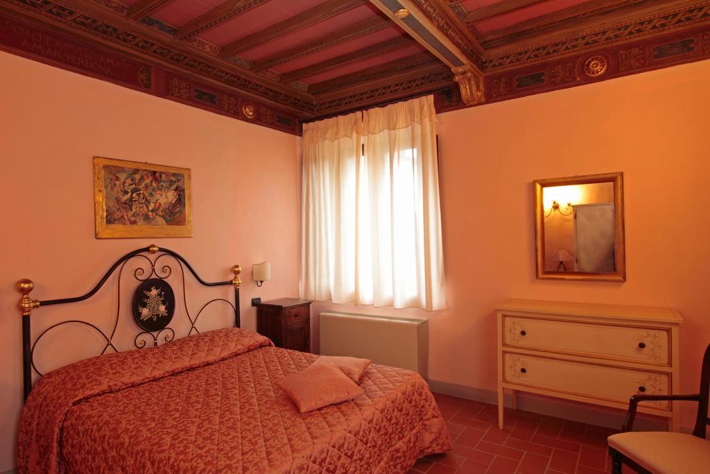 Borgo Mucellena Guest House Casole d'Elsa Luaran gambar