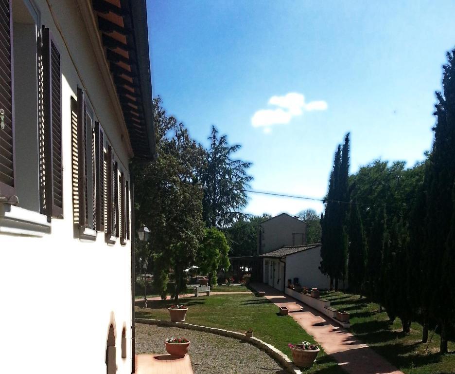 Borgo Mucellena Guest House Casole d'Elsa Luaran gambar